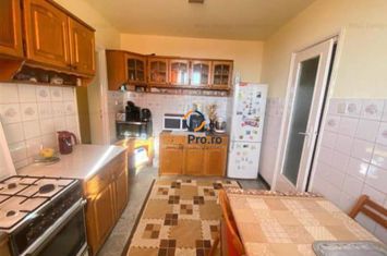 Apartament 3 camere de vanzare COMPLEX STUDENTESC - Timis anunturi imobiliare Timis