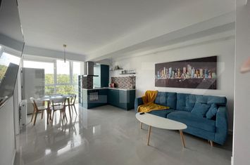 Apartament 3 camere de vanzare SUCEAVA - Suceava anunturi imobiliare Suceava