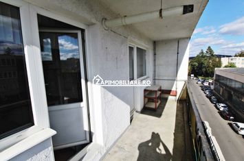 Dambu Pietros - Zona Ansamblul Muresul - 4 camere - 2 balcoane anunturi imobiliare Mures