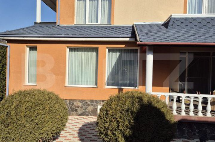 Casă - 4 camere de vanzare LIVEZENI - Mures anunturi imobiliare Mures