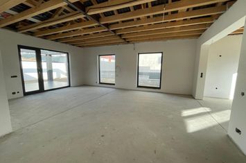 Casă - 4 camere de vanzare SURA MARE - Sibiu anunturi imobiliare Sibiu