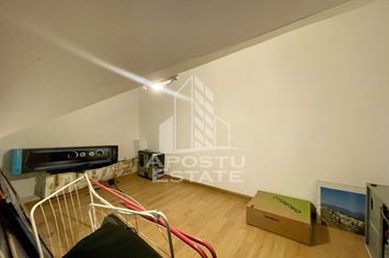 Apartament cu 3 camere, pe 2 niveluri, centrala proprie, Dambovita anunturi imobiliare Timis