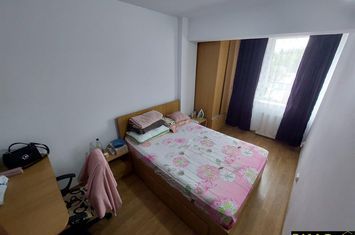 Apartament 3 camere de vanzare UNIVERSITATII - Suceava anunturi imobiliare Suceava