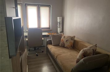 Apartament 4 camere de vanzare NORD - Vrancea anunturi imobiliare Vrancea