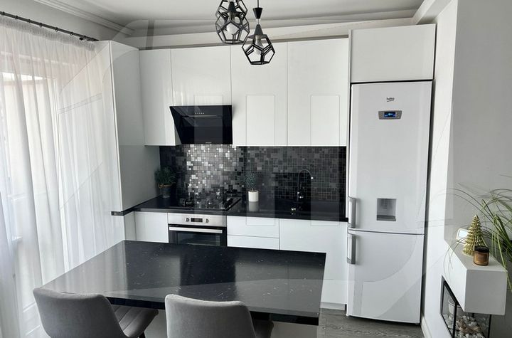 Apartament 3 camere de vanzare CLUJ-NAPOCA - Cluj anunturi imobiliare Cluj