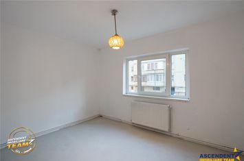 Apartament 2 camere de vanzare EST - Covasna anunturi imobiliare Covasna