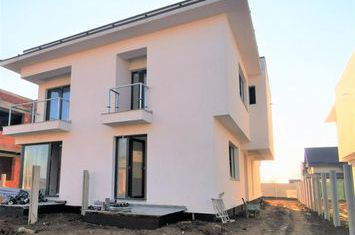 Vilă - 4 camere de vanzare MOGOSOAIA - Bucuresti anunturi imobiliare Bucuresti