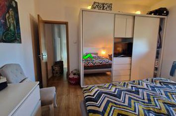 Casă - 3 camere de inchiriat CALEA CISNADIEI - Sibiu anunturi imobiliare Sibiu