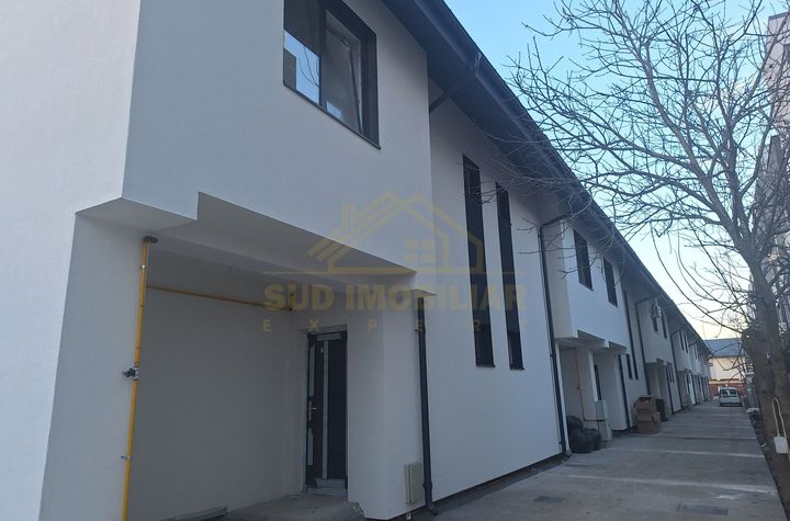 CASA P+1+POD-CENTRU PRIMARIE anunturi imobiliare Bucuresti