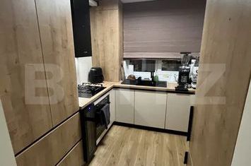 Apartament 3 camere de vanzare SUCEAVA - Suceava anunturi imobiliare Suceava