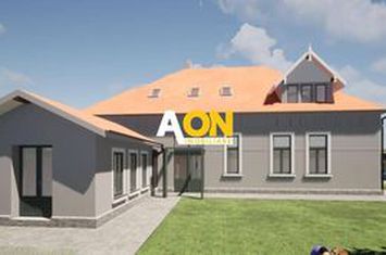 Conac boieresc în zona centrală a municipiului Alba Iulia anunturi imobiliare Alba