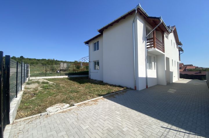 Vilă - 4 camere de vanzare CISNADIE - Sibiu anunturi imobiliare Sibiu