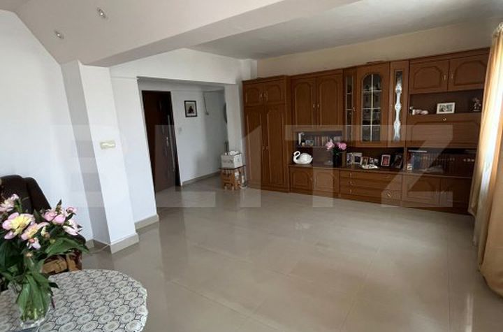 Apartament 3 camere de vanzare CAMPIA TURZII - Cluj anunturi imobiliare Cluj