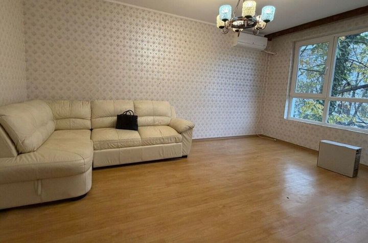 Ozana vanzare apartament  4 camere dec anunturi imobiliare Bucuresti