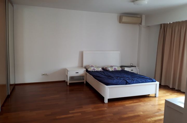 Garsonieră de vanzare P-TA VICTORIEI - Bucuresti anunturi imobiliare Bucuresti
