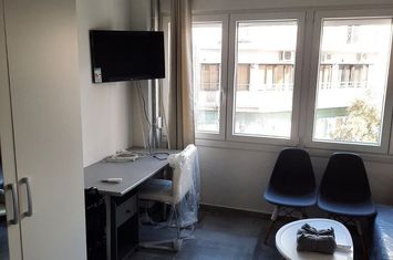 Studio renovat 25 mp în centrul Dramei anunturi imobiliare Grecia
