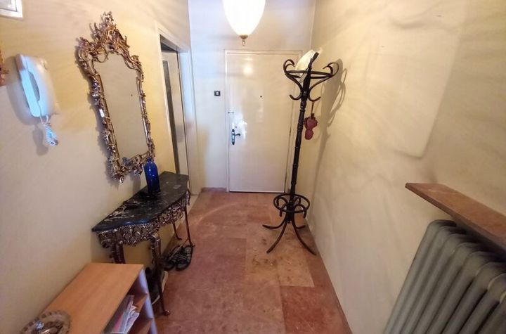 Apartament 2 camere, etaj 3 — centrul Serres anunturi imobiliare Grecia