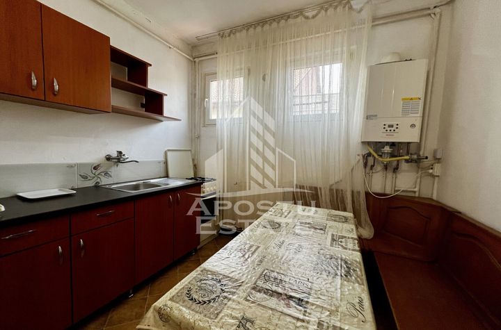 Apartament o camera, 32mp, centrala proprie, Complexul Studentesc anunturi imobiliare Timis