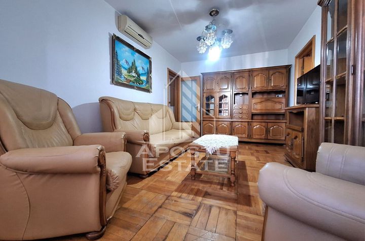 Apartament 3 camere, 68 mp utili, Aurel Vlaicu anunturi imobiliare Arad