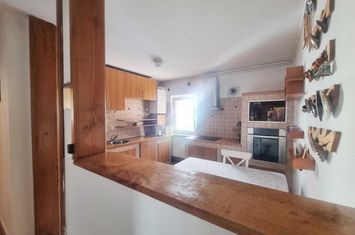 Apartament 3 camere de vanzare TEREZIAN - Sibiu anunturi imobiliare Sibiu