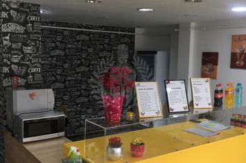 SPATIU COMERCIAL //ULTRACENTRAL//TRAFIC PIETONAL anunturi imobiliare Prahova