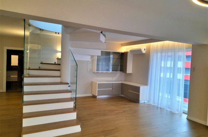 Apartament 3 camere de inchiriat CLUJ-NAPOCA - Cluj anunturi imobiliare Cluj