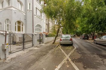 Cotroceni Arenele BNR Apart 4 camere parter in vila unicat de poveste anunturi imobiliare Bucuresti
