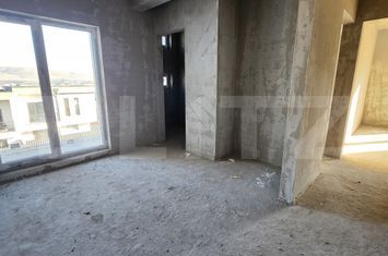 Vilă - 4 camere de vanzare FLORESTI - Cluj anunturi imobiliare Cluj