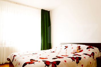 Apartament 3 camere de vanzare FLORESTI - Cluj anunturi imobiliare Cluj