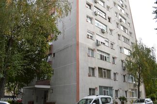 Apartament 3 camere de vânzare Arges - Calea Bucuresti