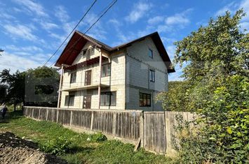 Casă - 4 camere de vanzare SUCEAVA - Suceava anunturi imobiliare Suceava