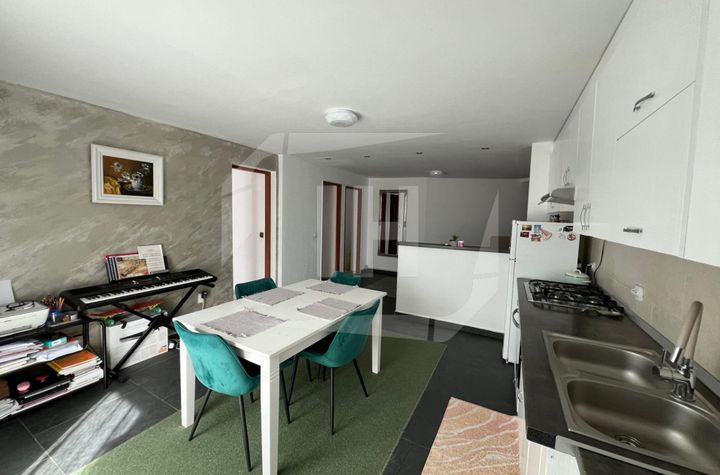 Apartament 3 camere de vanzare CLUJ-NAPOCA - Cluj anunturi imobiliare Cluj