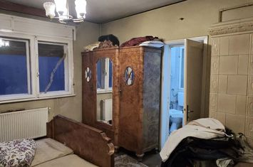 APARTAMENT 4 CAM FOISORUL DE FOC anunturi imobiliare Bucuresti