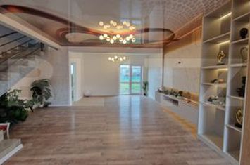 Vilă - 4 camere de vanzare SANPETRU - Brasov anunturi imobiliare Brasov
