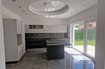 VILA SUPERBA LANGA PADUREA BANEASA anunturi imobiliare Bucuresti