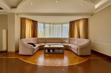 4 camere în Cartierul Francez – Herăstrău | 167 mp utili | Singur pe etaj | 2 locuri de parcare anunturi imobiliare Bucuresti