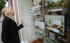 Cumparatorii cheltuiesc 111 procente din venituri pentru prima locuinta