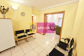 Piata Unirii vanzare apartament 4 camere, metrou anunturi imobiliare Bucuresti