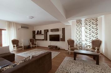 Apartament 3 camere de inchiriat CASA DE CULTURA - Constanta anunturi imobiliare Constanta