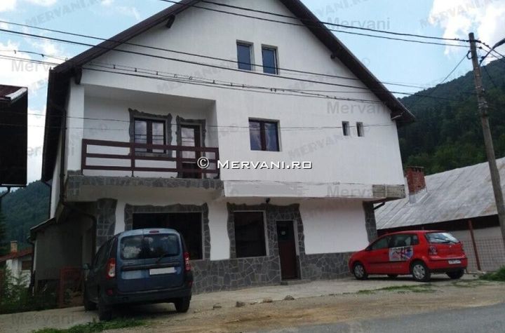 Casă - 12 camere de vanzare AZUGA - Prahova anunturi imobiliare Prahova