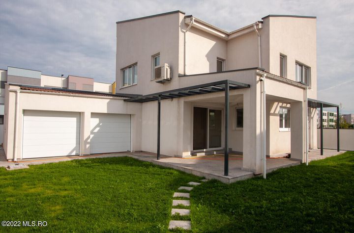 Vilă - 4 camere de vanzare DUMBRAVITA - Timis anunturi imobiliare Timis
