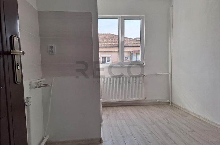 Garsonieră de vanzare ROGERIUS - Bihor anunturi imobiliare Bihor