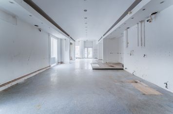 Spațiu comercial de inchiriat ULTRACENTRAL - Arad anunturi imobiliare Arad
