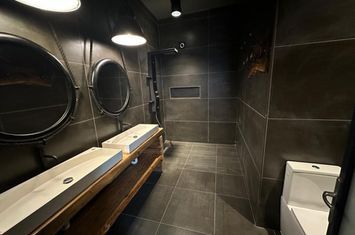 Vilă - 6 camere de vanzare RADAUTI - Suceava anunturi imobiliare Suceava