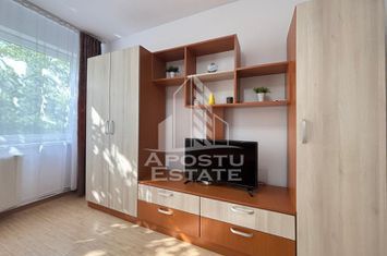 Apartament cu 2 camere, decomandat, zona Gheorghe Lazar anunturi imobiliare Timis