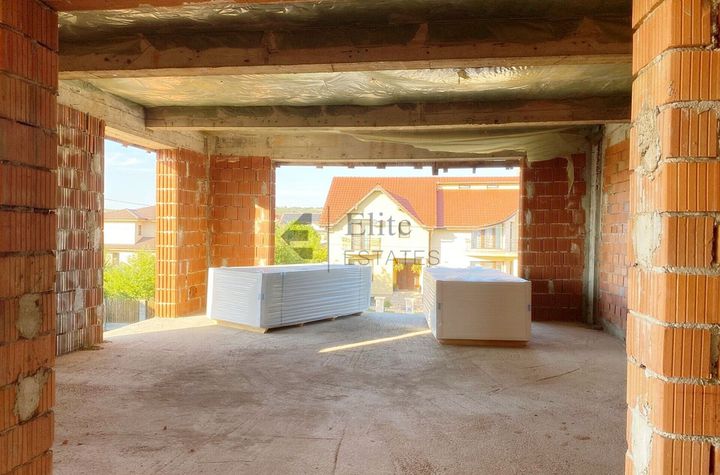 6 apartamente la rosu de vanzare in Episcopia Bihor anunturi imobiliare Bihor