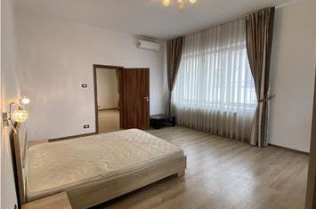 Apartament 2 camere de vanzare CENTRAL - Bihor anunturi imobiliare Bihor