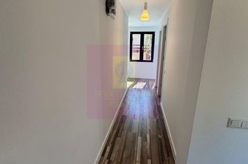 Casa de vanzare cu 2 apartamente in Azuga anunturi imobiliare Prahova