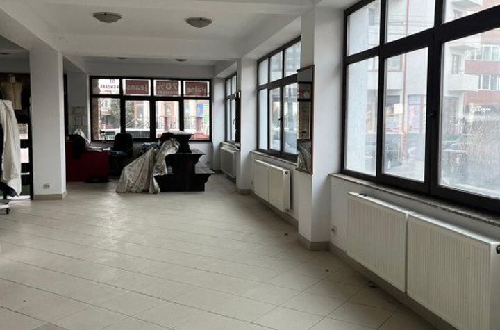 Spațiu comercial de vanzare RADAUTI - Suceava anunturi imobiliare Suceava