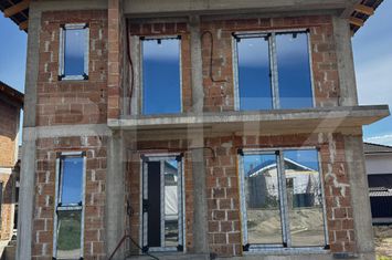 Vilă - 4 camere de vanzare ALBA IULIA - Alba anunturi imobiliare Alba